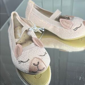 NWT Kids Shoes with Animal Design size 7